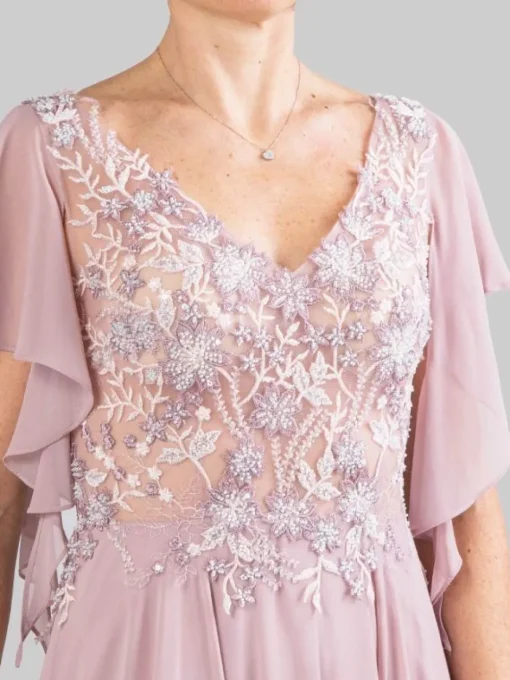 Outlet CARLA RUIZ ABITO LUNGO CON CORPETTO RICAMATO E MANICHE VOLANT Rosa