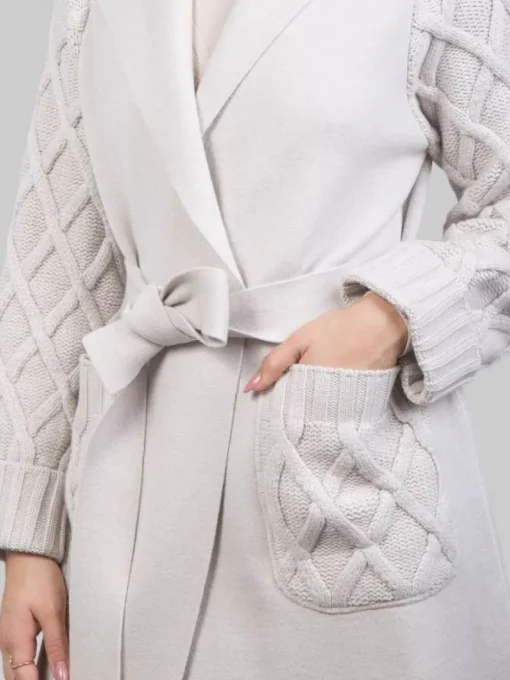 Clearance D.EXTERIOR CAPPOTTO A VESTAGLIA CON INSERTI IN MAGLIA INTRECCIATA E CINTURA IN VITA Avorio