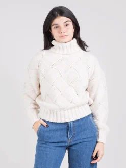 Fashion MVP WARDROBE Dolcevita corta
