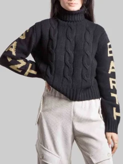 Outlet MC2 SAINT BARTH MAGLIA DOLCEVITA IN MISTO CACHEMIRE NERA CON SCRITTA ORO SULLE MANICHE Nero