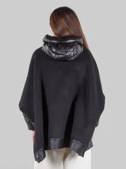 Fashion VIOLANTI Mantella con cappuccio