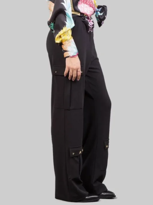 Discount 5 PROGRESS PANTALONI CARGO NERI CON STELLE APPLICATE Nero
