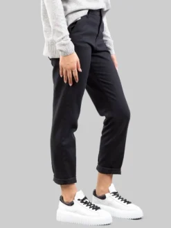Fashion CIGALA'S PANTALONI CHINO RELAXED NERI IN TESSUTO ELASTICIZZATO Nero