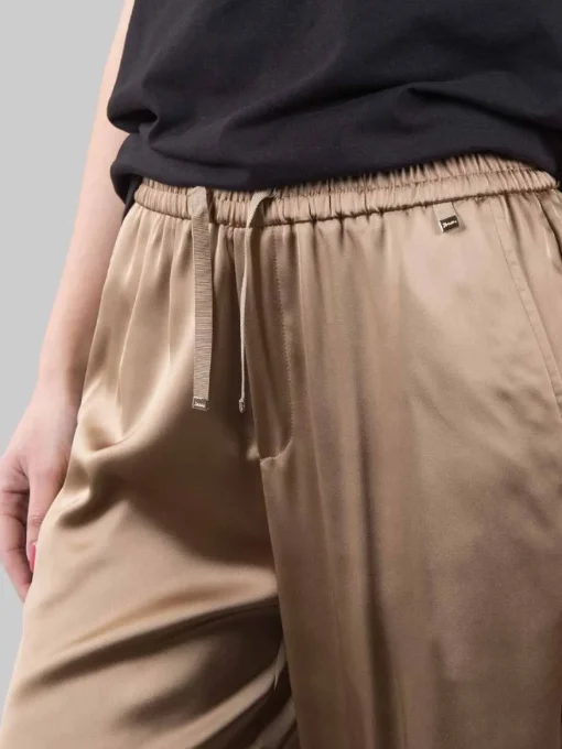 Fashion HERNO PANTALONI SPORTIVI IN SATIN CON ELASTICO IN VITA Sabbia
